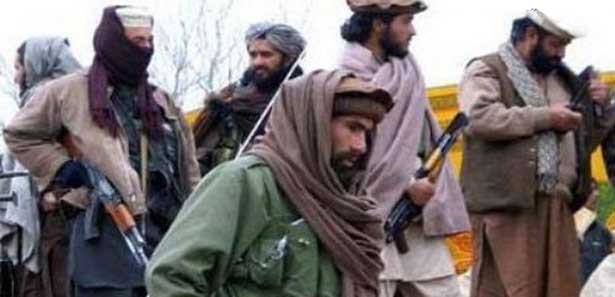 20 güvenlik görevlisi Taliban'a katıldı