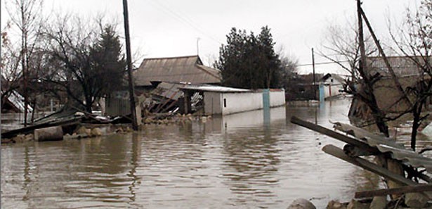 Kırgızistan'da sel can aldı: 5 ölü