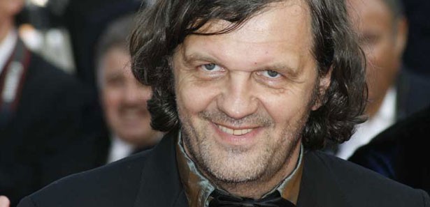 Kusturica tarihi kalenin taşlarını çaldı iddiası