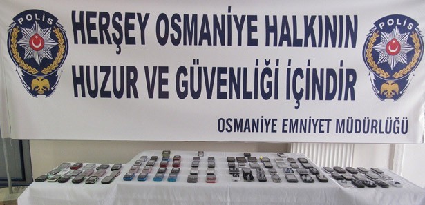 Osmaniye'de 250 adet kaçak telefon yakalandı