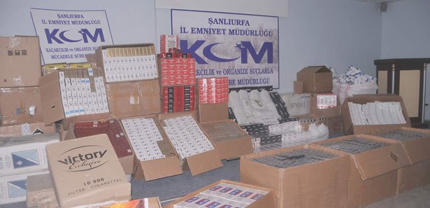 Şanlıurfa'da 40 bin paket sigara yakalandı